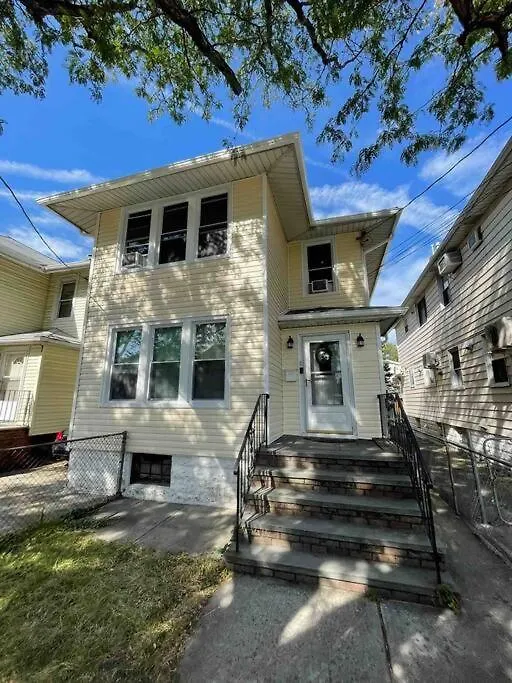 Daire Entire Beautiful 1Br For You! R New York